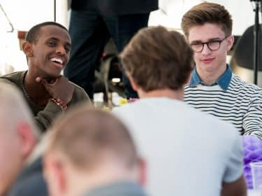 hyg-dig-med-andre-unge-thumbnail